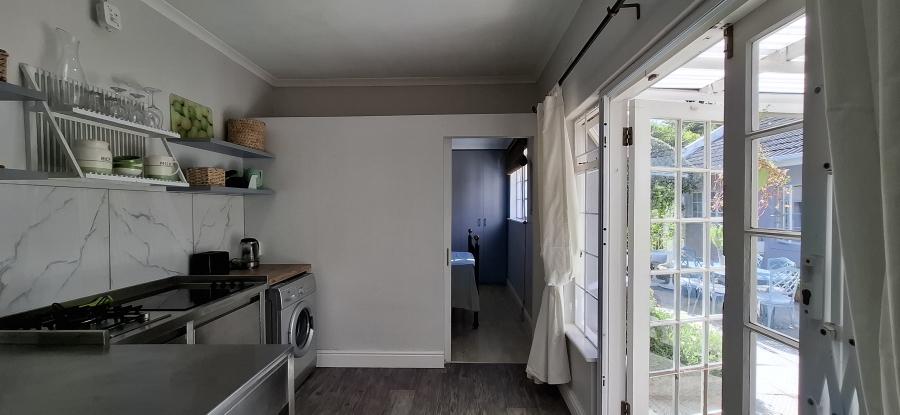 To Let 2 Bedroom Property for Rent in Tokai Western Cape